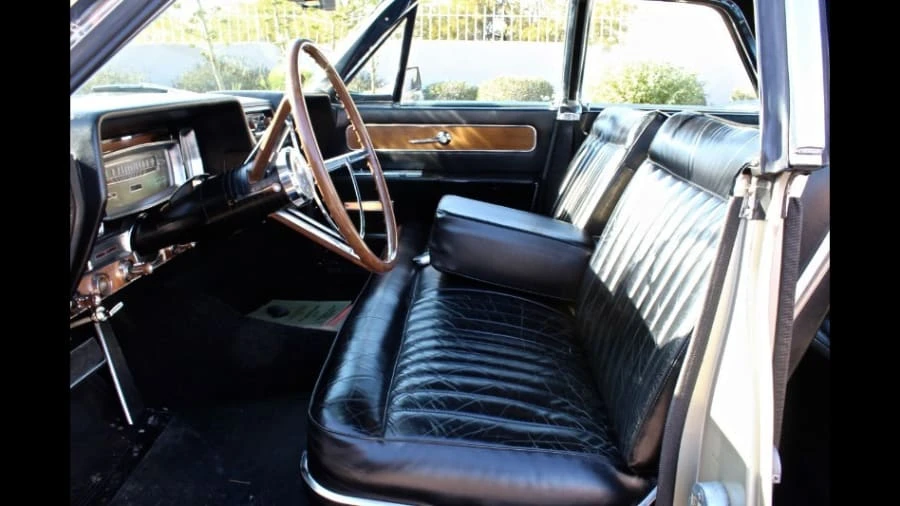 1962 Lincoln Continental 4th Gen - Image 8 of 12