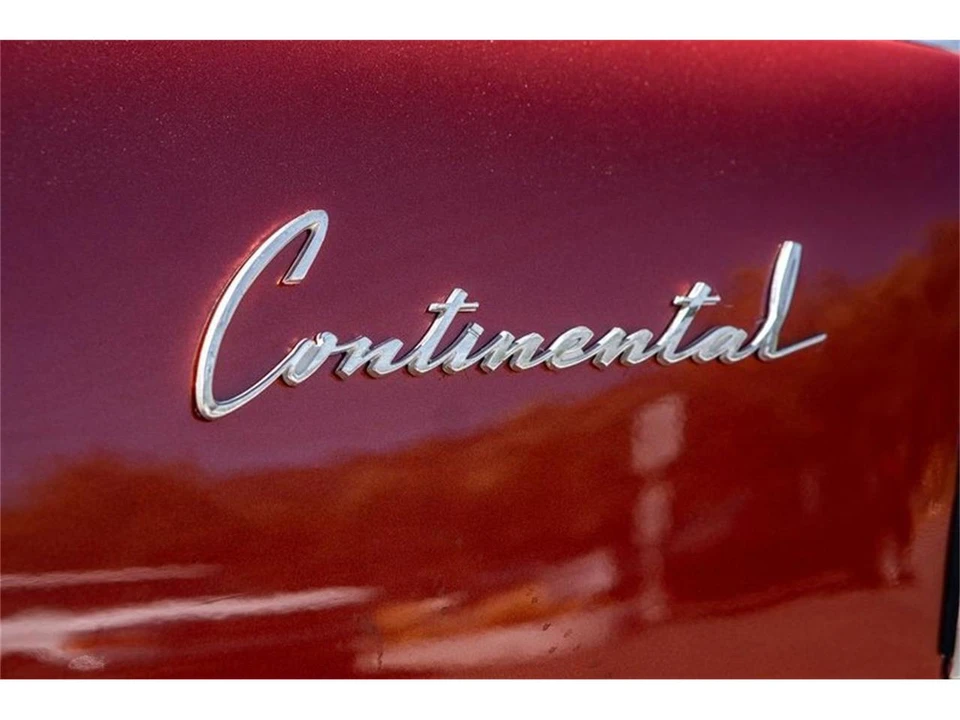 1962 Lincoln Continental 4th Gen - Image 17 of 31