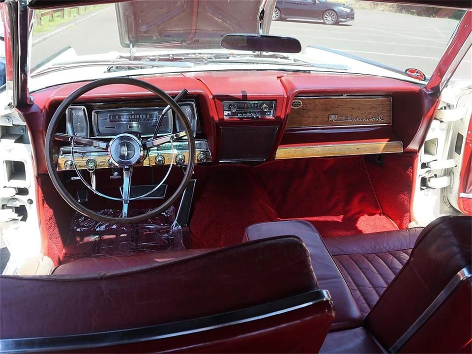 1962 Lincoln Continental 4th Gen - Image 4 of 31
