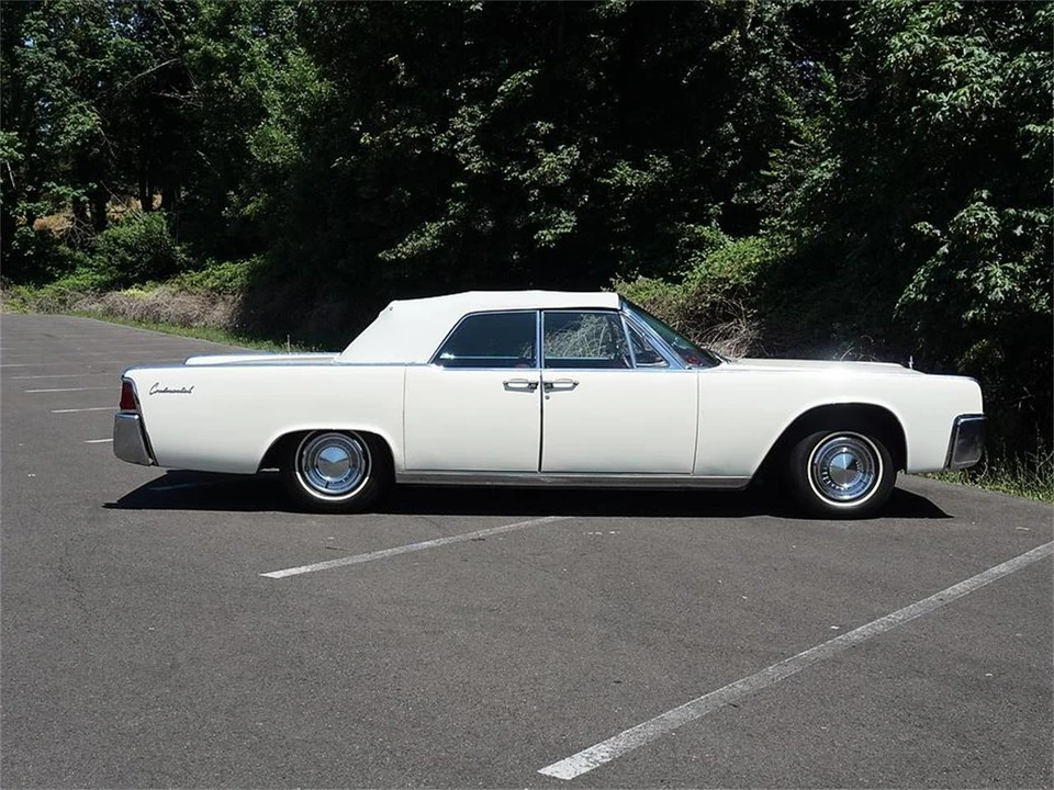 1962 Lincoln Continental 4th Gen - Image 10 of 31