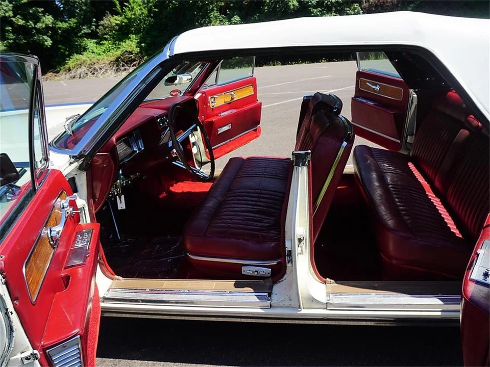 1962 Lincoln Continental 4th Gen - Image 13 of 31