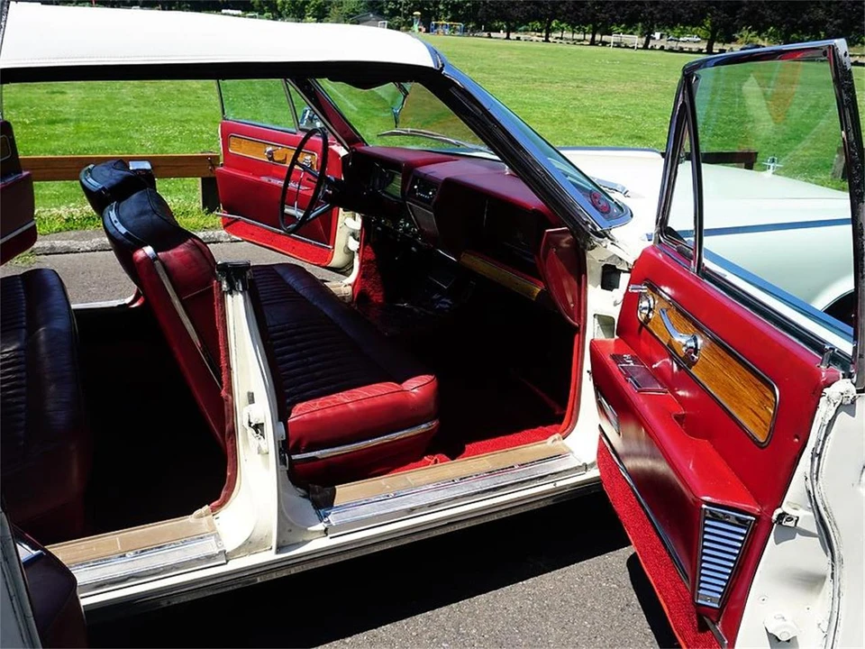 1962 Lincoln Continental 4th Gen - Image 28 of 31