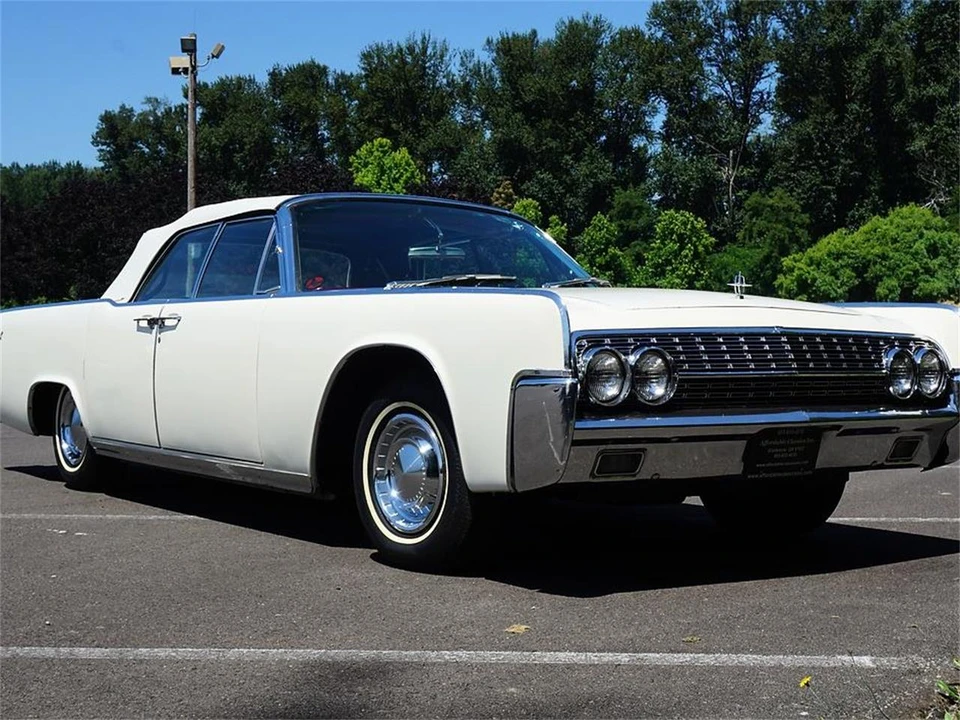 1962 Lincoln Continental 4th Gen - Image 11 of 31