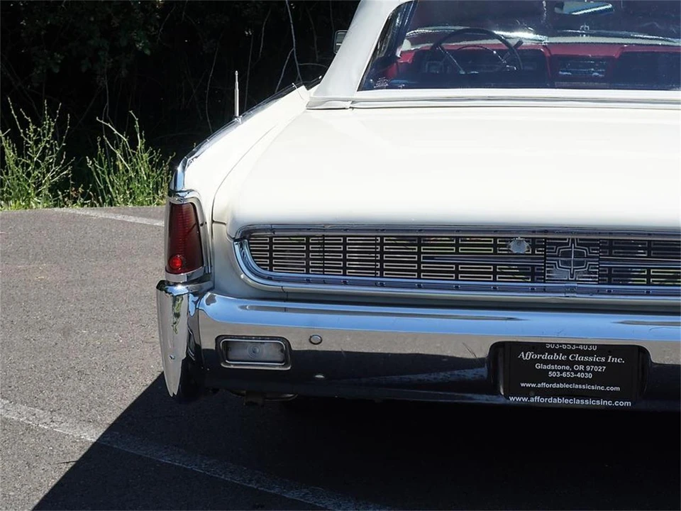 1962 Lincoln Continental 4th Gen - Image 8 of 31