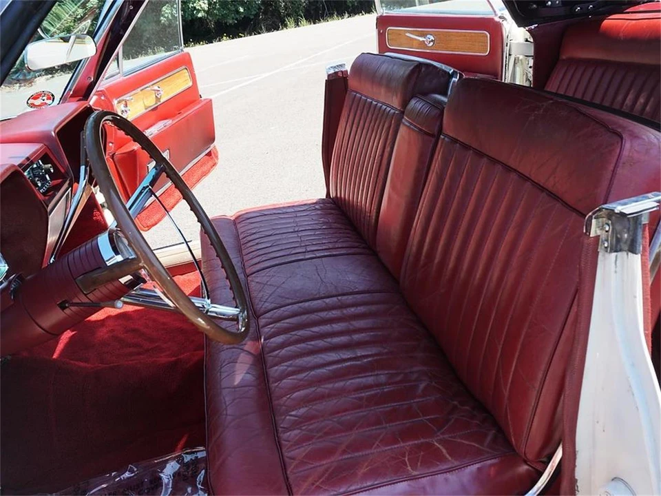 1962 Lincoln Continental 4th Gen - Image 15 of 31