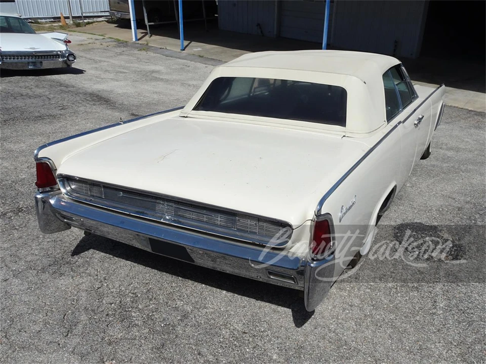 1962 Lincoln Continental 4th Gen - Image 2 of 4