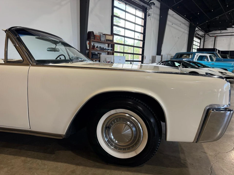 1962 Lincoln Continental 4th Gen - Image 7 of 31