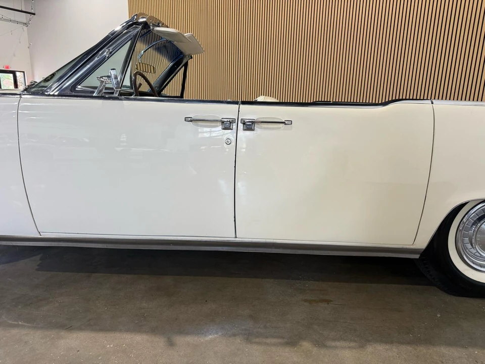 1962 Lincoln Continental 4th Gen - Image 19 of 31