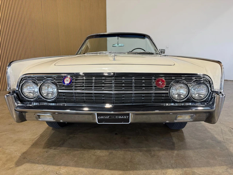 1962 Lincoln Continental 4th Gen - Image 2 of 31