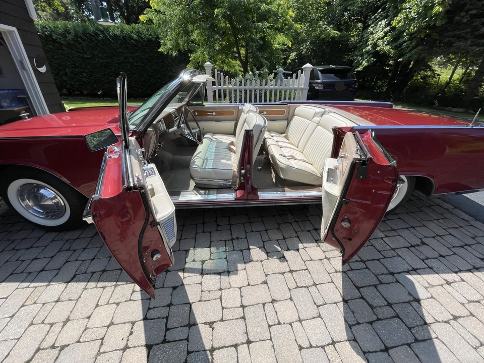 1962 Lincoln Continental 4th Gen - Image 19 of 31