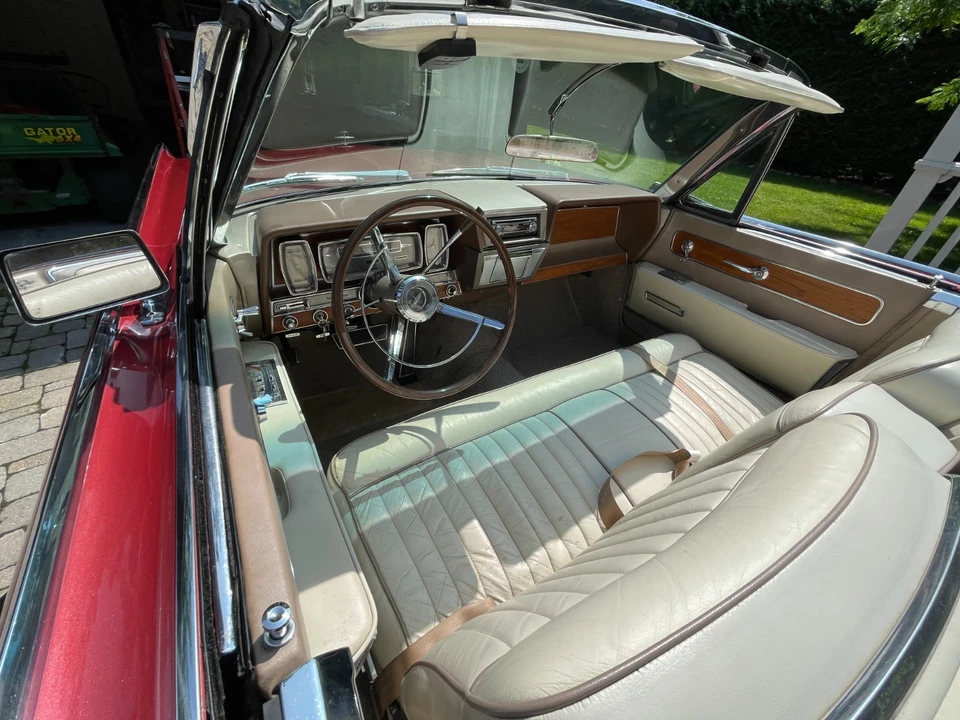1962 Lincoln Continental 4th Gen - Image 16 of 31
