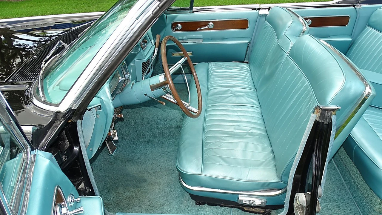1962 Lincoln Continental 4th Gen - Image 19 of 24