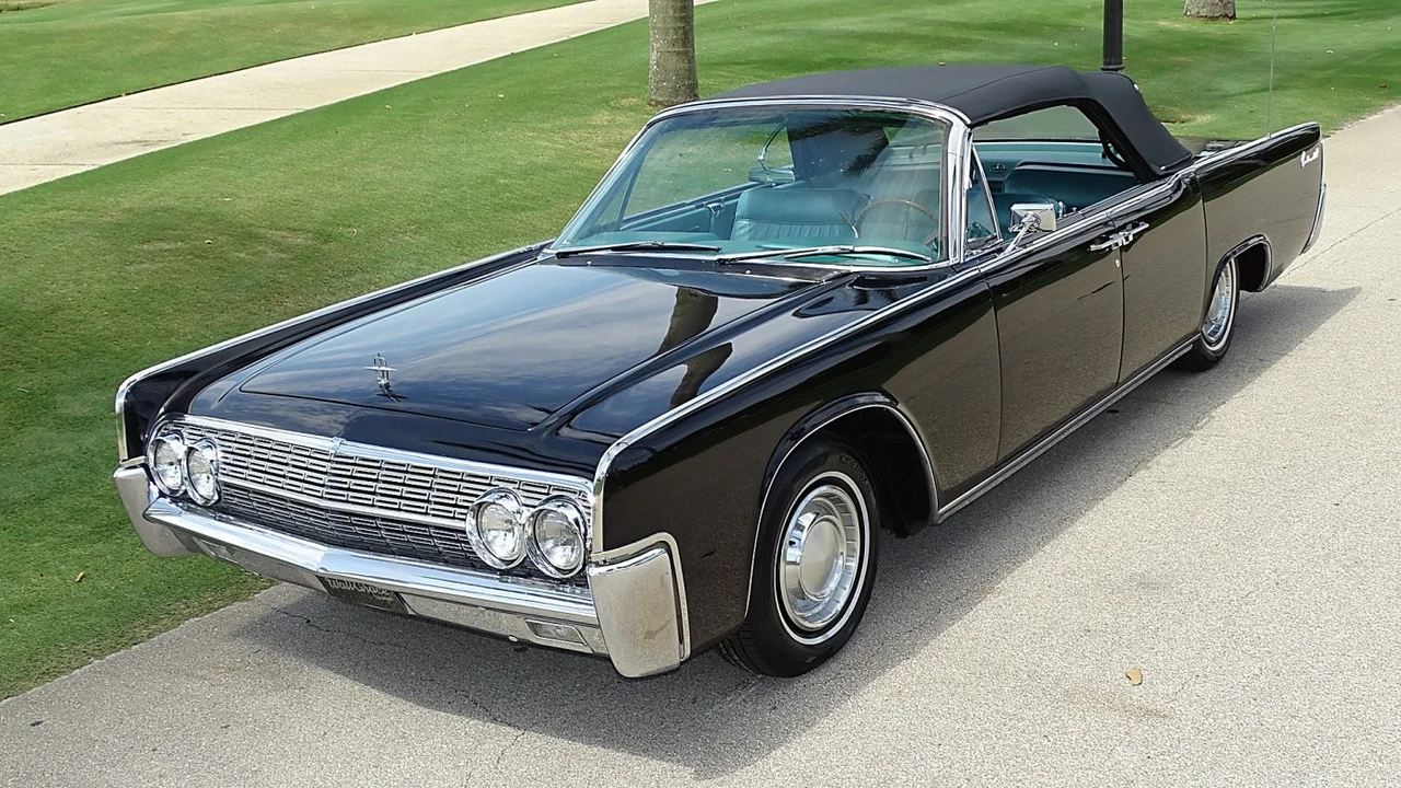 1962 Lincoln Continental 4th Gen - Image 8 of 24