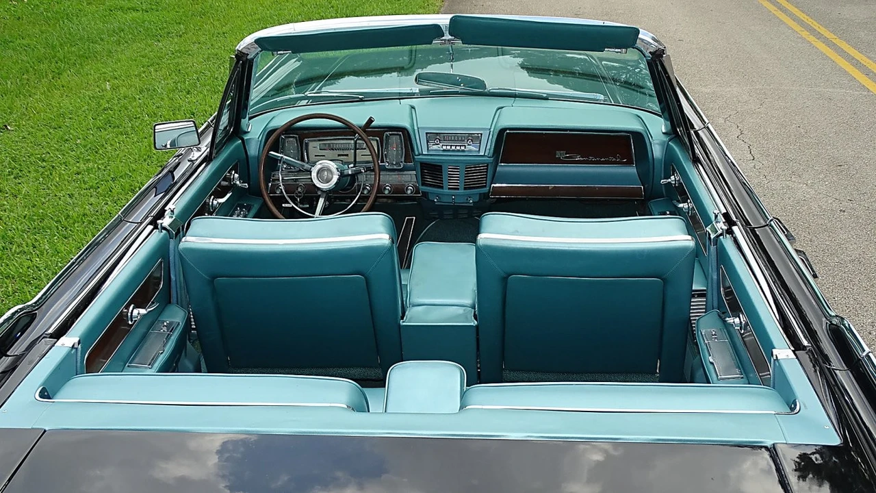 1962 Lincoln Continental 4th Gen - Image 18 of 24