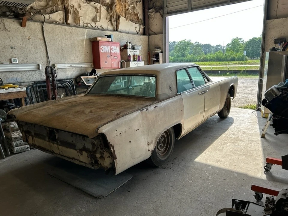 1962 Lincoln Continental 4th Gen - Image 3 of 14