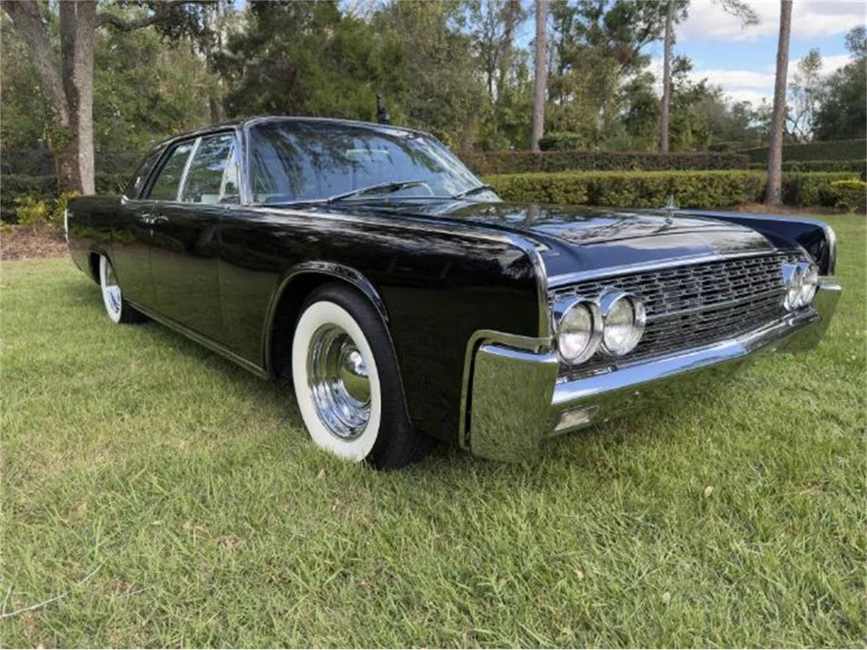 1962 Lincoln Continental 4th Gen - Image 7 of 11
