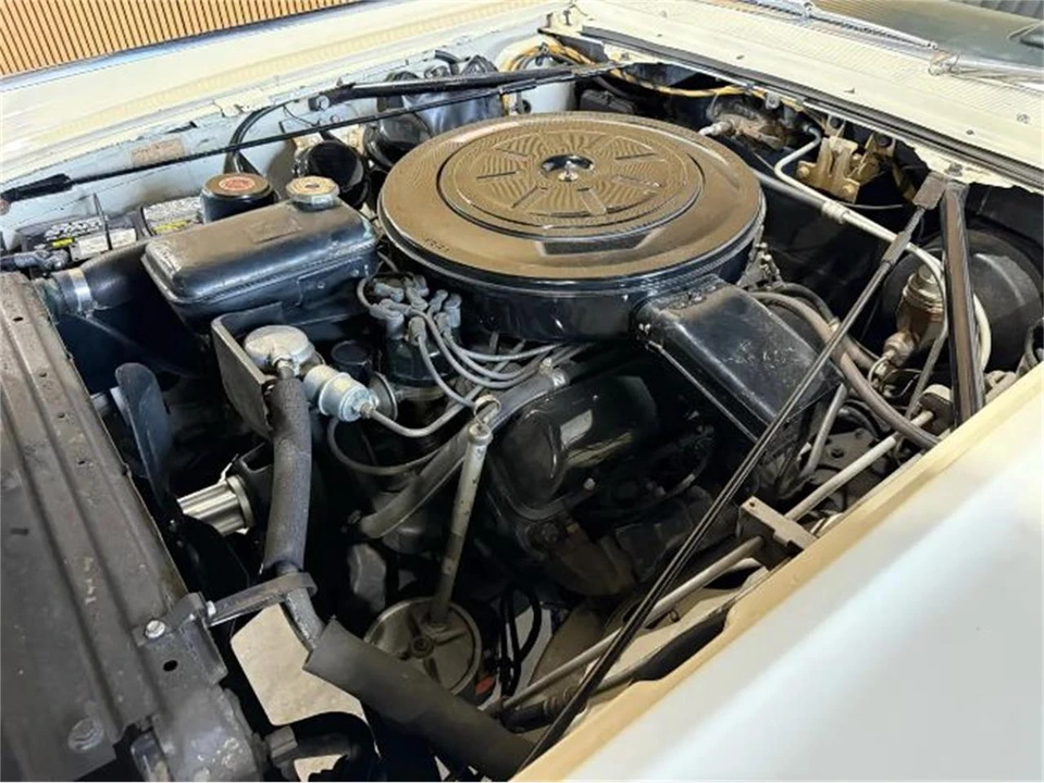 1962 Lincoln Continental 4th Gen - Image 8 of 30