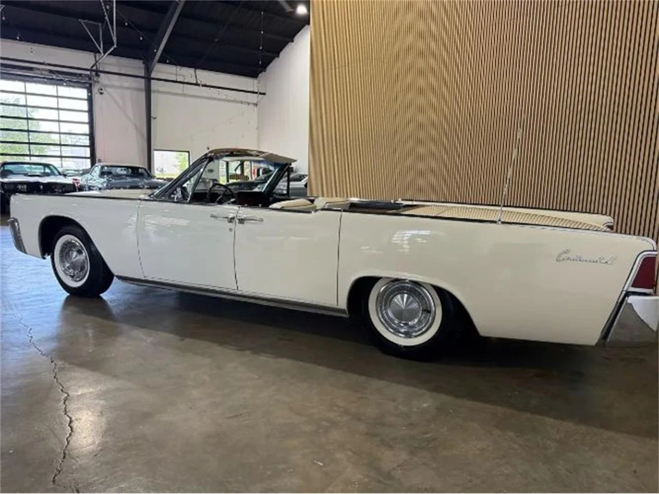 1962 Lincoln Continental 4th Gen - Image 21 of 30