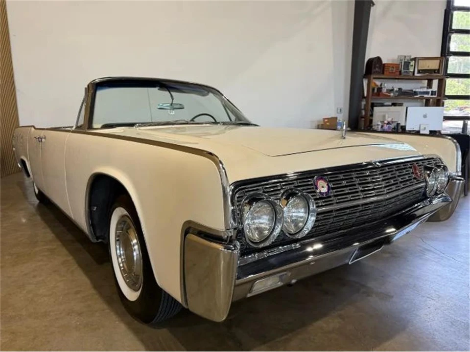 1962 Lincoln Continental 4th Gen - Image 29 of 30