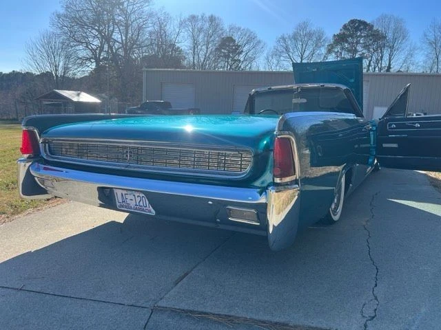1962 Lincoln Continental 4th Gen - Image 10 of 19