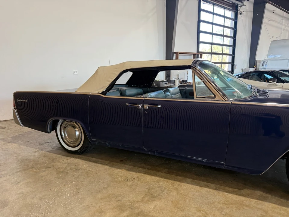 1962 Lincoln Continental 4th Gen - Image 10 of 21