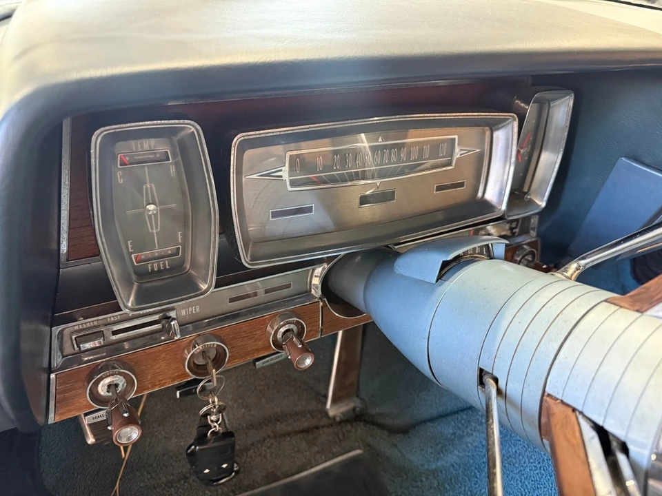 1962 Lincoln Continental 4th Gen - Image 18 of 21