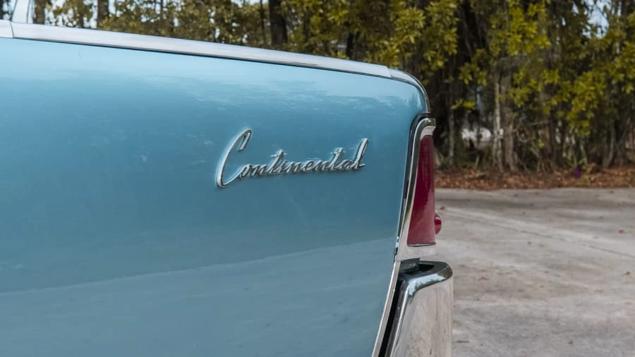 1962 Lincoln Continental 4th Gen - Image 14 of 31