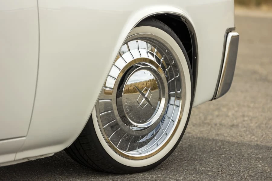 1962 Lincoln Continental 4th Gen - Image 25 of 31