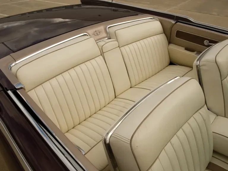 1962 Lincoln Continental 4th Gen - Image 12 of 13