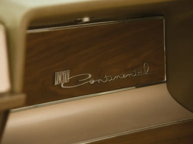 1962 Lincoln Continental 4th Gen - Image 10 of 13