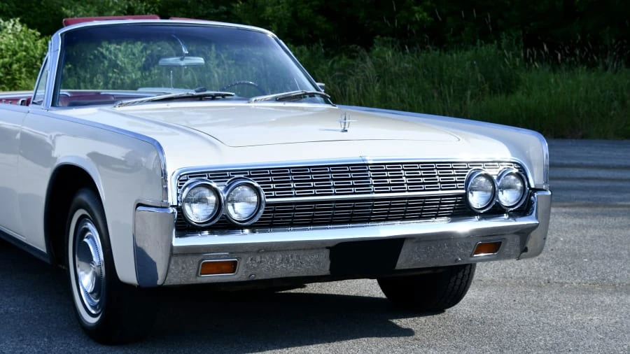 1962 Lincoln Continental 4th Gen - Image 18 of 31