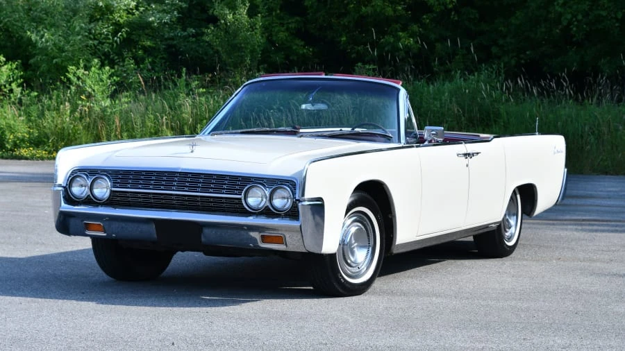 1962 Lincoln Continental 4th Gen - Image 13 of 31