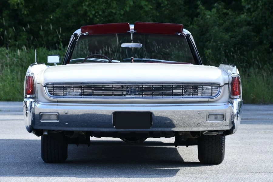 1962 Lincoln Continental 4th Gen - Image 10 of 31