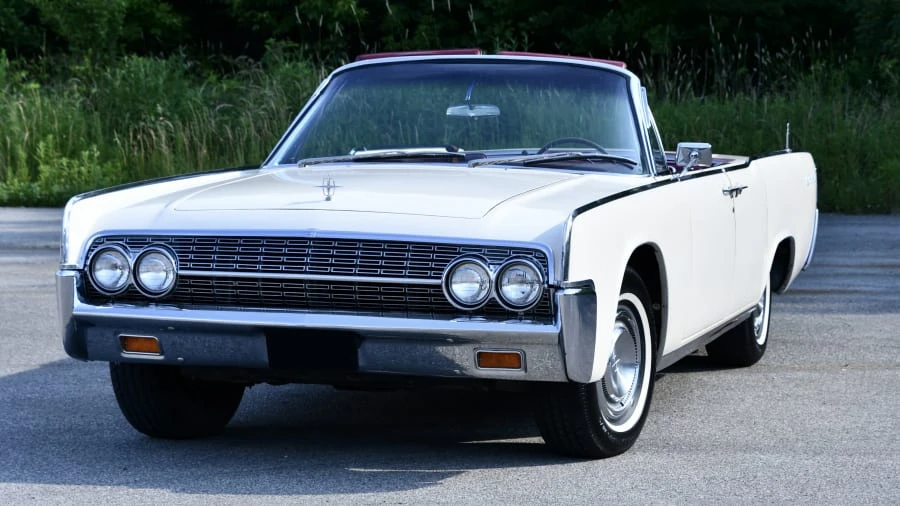 1962 Lincoln Continental 4th Gen - Image 9 of 31