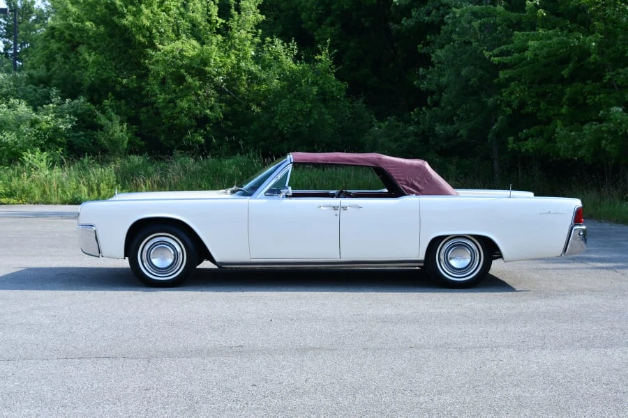 1962 Lincoln Continental 4th Gen - Image 15 of 31