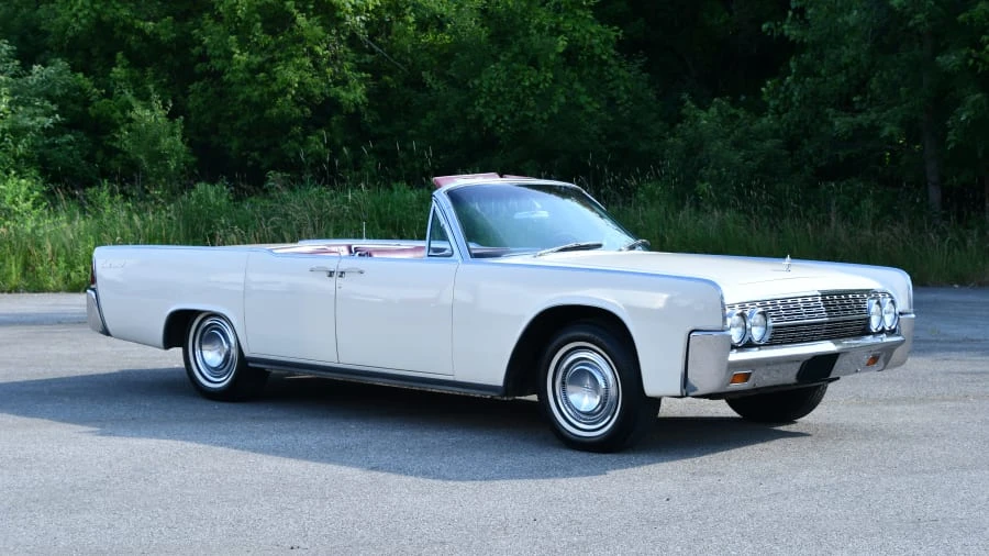 1962 Lincoln Continental 4th Gen - Image 11 of 31