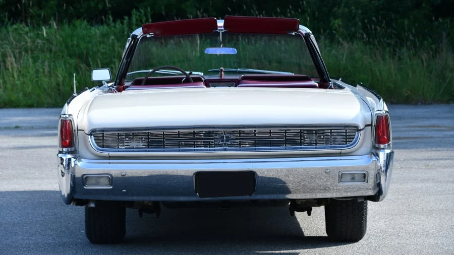 1962 Lincoln Continental 4th Gen - Image 7 of 31