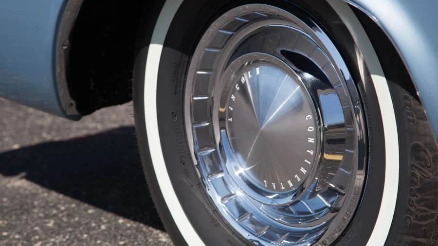 1962 Lincoln Continental 4th Gen - Image 9 of 12