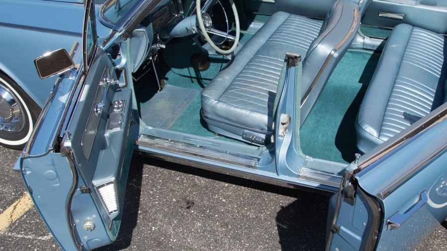 1962 Lincoln Continental 4th Gen - Image 10 of 12