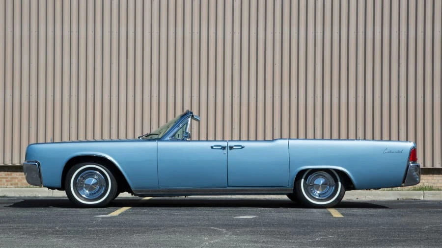 1962 Lincoln Continental 4th Gen - Image 11 of 12