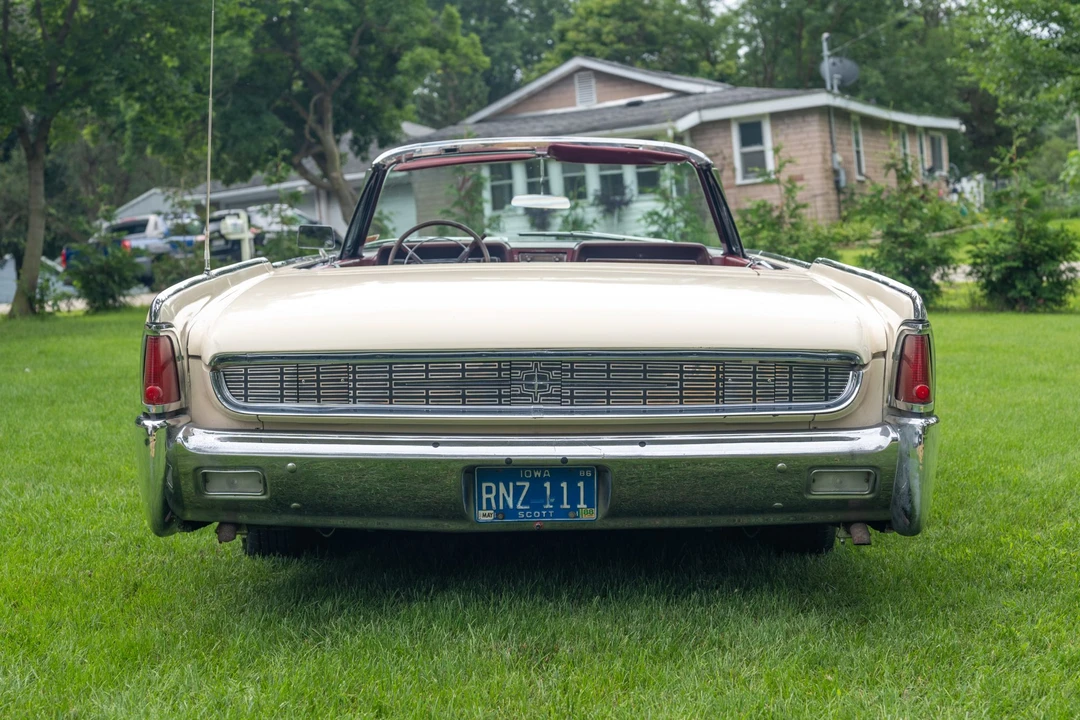 1962 Lincoln Continental 4th Gen - Image 4 of 31