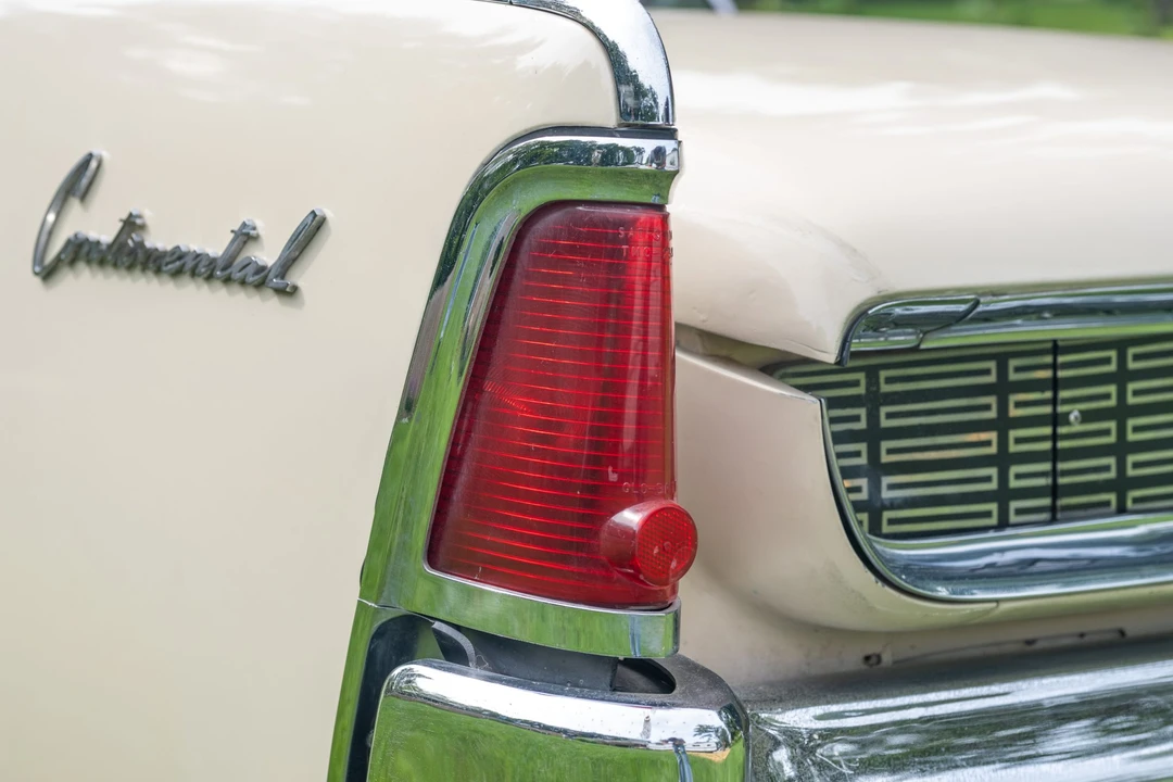 1962 Lincoln Continental 4th Gen - Image 27 of 31
