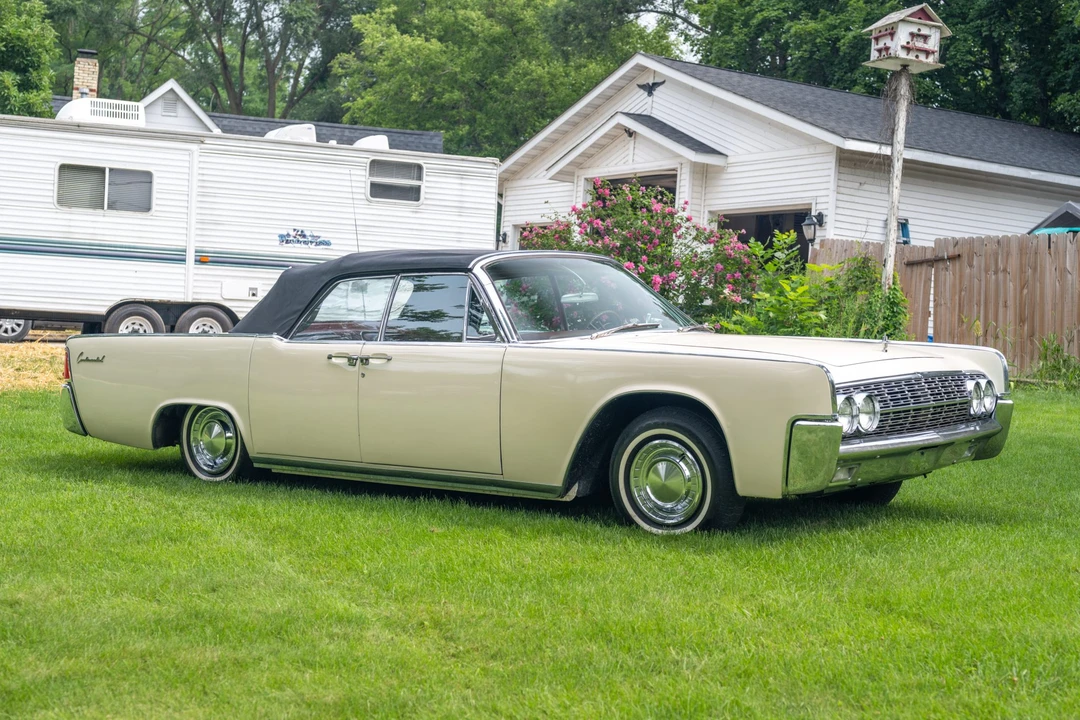 1962 Lincoln Continental 4th Gen - Image 15 of 31