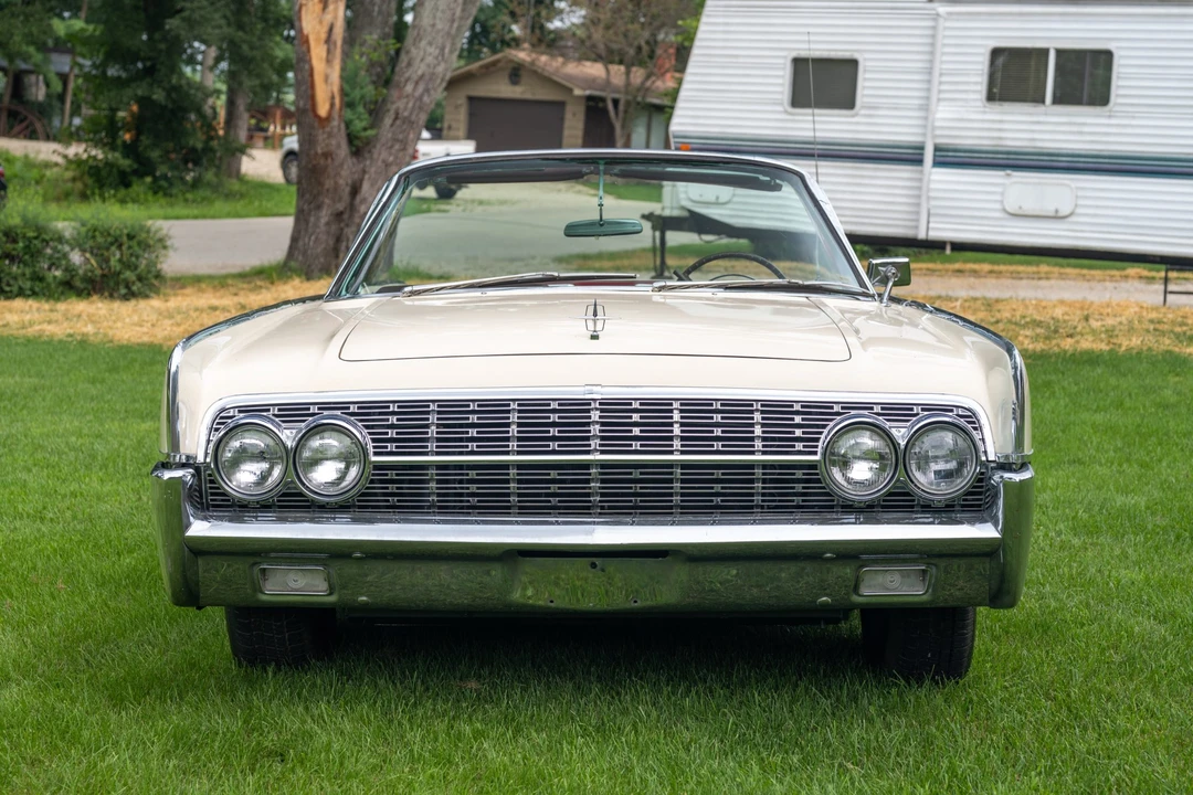 1962 Lincoln Continental 4th Gen - Image 8 of 31