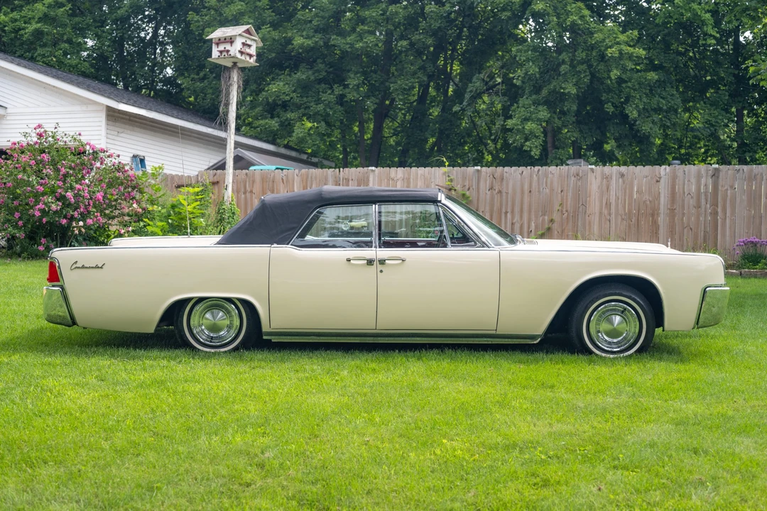 1962 Lincoln Continental 4th Gen - Image 14 of 31