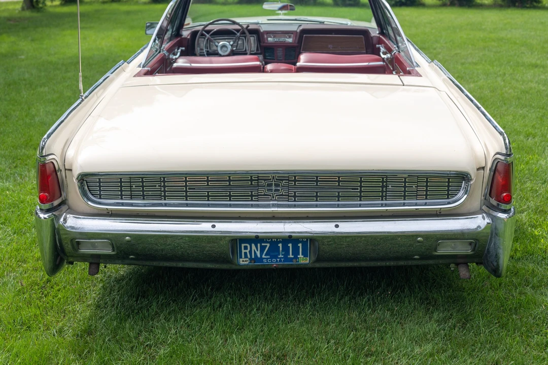 1962 Lincoln Continental 4th Gen - Image 24 of 31