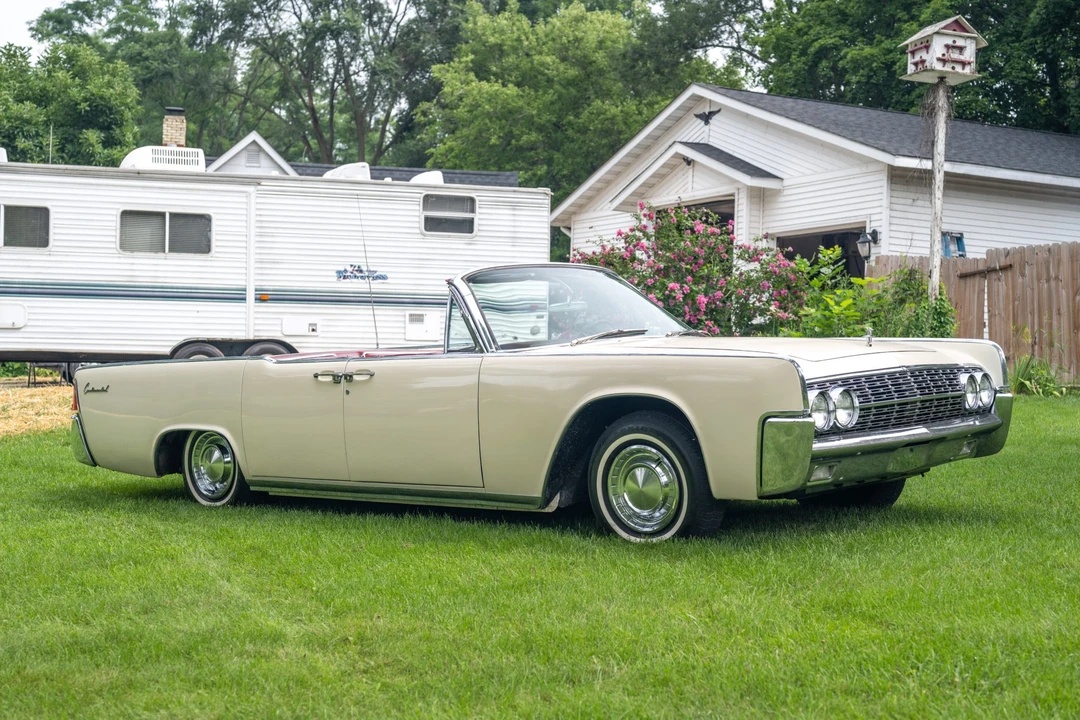 1962 Lincoln Continental 4th Gen - Image 7 of 31