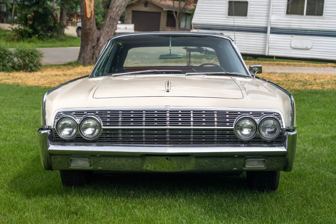 1962 Lincoln Continental 4th Gen - Image 16 of 31