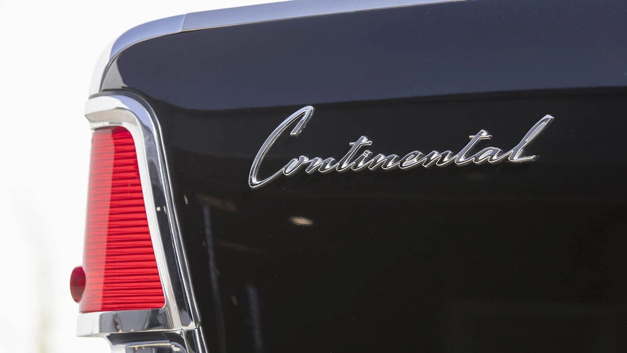 1962 Lincoln Continental 4th Gen - Image 26 of 31