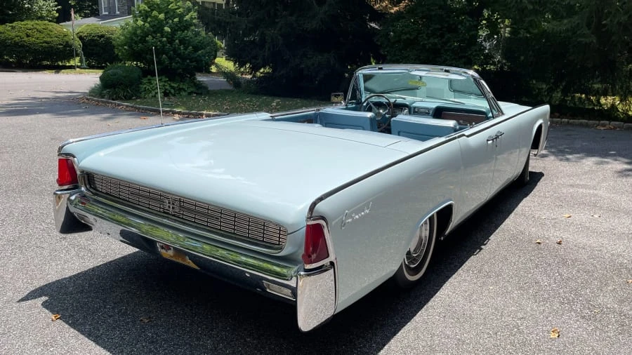 1962 Lincoln Continental 4th Gen - Image 9 of 31